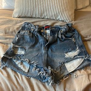 Scrunchy waist jean shorts